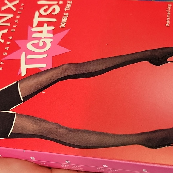 Spanx Black Tights Double Take Patterned Leg Sz B Very Black New In Package - Picture 6 of 6
